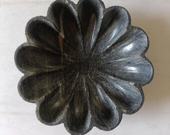 Handmade Floral Ruffle Marble Bowl: 9 Inch Decorative Centerpiece