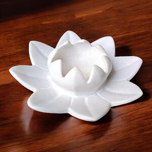 Beautiful Lotus Shape 9 Inch Hand Carved White Marble Candle Stand Candle Holder for your Home and office Elevate Your Space with Romance