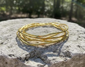 Elegant 18k Gold Plated Twist Bangle Set – Minimalist Stackable Bracelets for Women