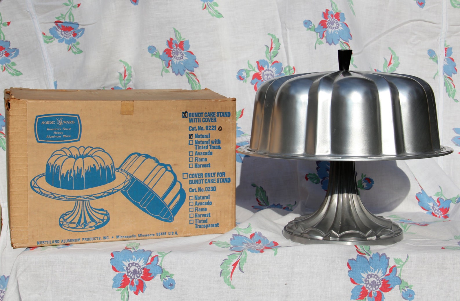 Vintage NORDIC WARE Aluminum BUNDT Cake Stand with Cover and Etsy