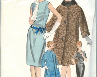 1960s Vintage Sewing Pattern Vogue Couturier 1032  One Piece Dress Coat and Scarf with LABEL Bust 32