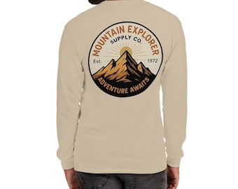 Camiseta vintage de explorador de montaña • Camiseta retro de aventura y senderismo • Camiseta de montaña y naturaleza al aire libre