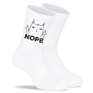 Socken „Nope“ – Lustige Spruchsocken | Freche Statement Socks aus Bio-Baumwolle | Geschenkidee mit Humor | Made in Europe