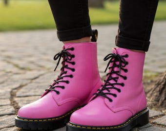Bottes de mode en cuir pleine fleur rose fuchsia faites à la main | Bottes de combat à lacets