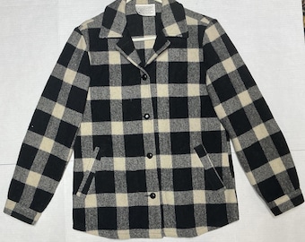 Vtg Pendleton Jacket Women's Medium Plaid 100% Virgin Wool Made USA 60s Pockets