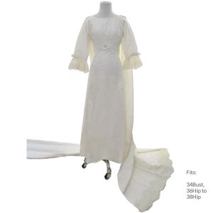 34Bust 60s Wedding Dress | Authentic Vintage Edythe Vincent for Alfred Angelo Designer Wedding Dress (34Bust, 36Hip to 38Hip)