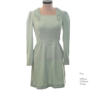 36Bust 70s &#39;Mikey Jrs&#39; Mini Knit Dress | Vintage Long sleeve Dress (36Bust, 27Waist, 37Hip)
