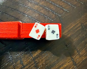 Ass-Karten: Konkurrenz-Jubelklammern ~ Motivations-Wäscheklammern. Auf Lager-schneller Versand.