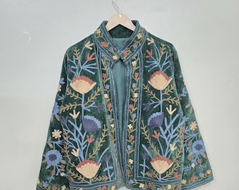 Jaqueta Suzani bordada à mão em veludo - Jaqueta Suzani de algodão e veludo, tecido de veludo - Casaco feminino Boho Suzani - Jaqueta Suzani bordada