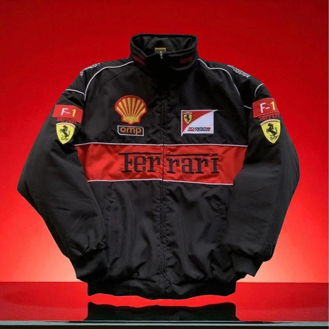 FERRARI 刺繍ロゴ入りデザイン ジャケット新品未使用品　XLサイズ Ferrari - 【超激レア】フェラーリ レーシングジャケット☆刺繍
