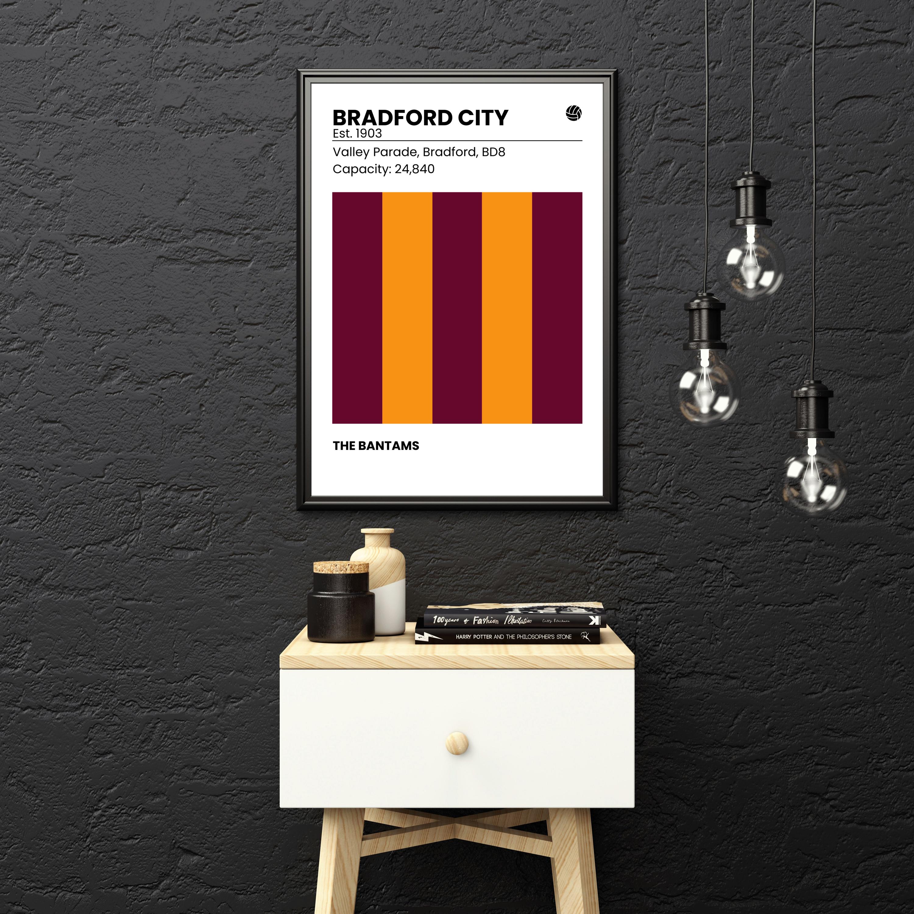 Scenes In Bradford City Centre Today For The Local Derby. ⚽ It's The - Foto 7