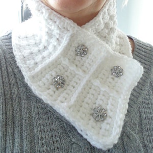 Crochet PATTERN - Snow - Neck Scarf  - Two Adult Sizes