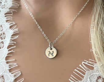 Halsband med hebreiska initialer i sterlingsilver: Judiska smycken