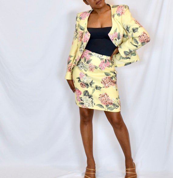 Designer Vintage 1980s Emanuel Ungaro Floral Print