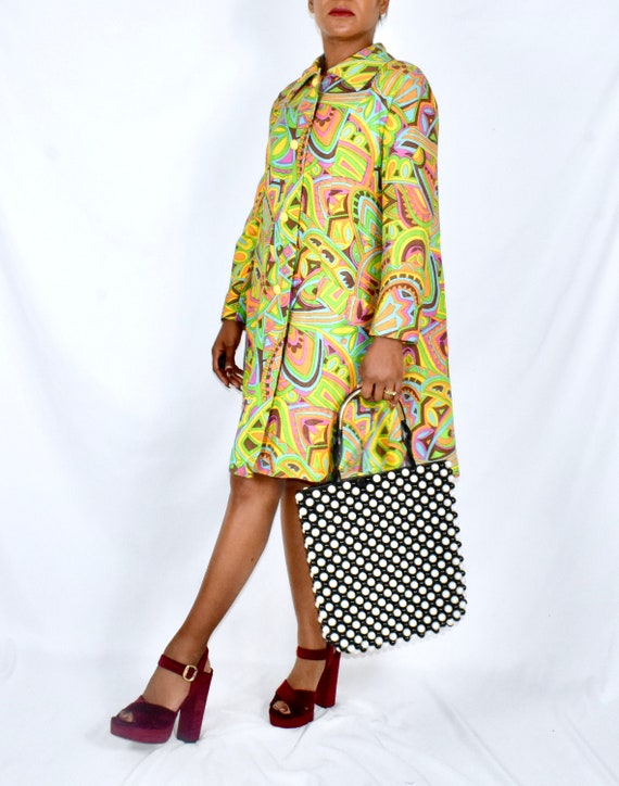 Vintage 1960s Mod Psychedelic Print Car Coat by Je