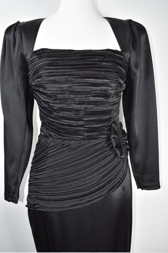 Vintage 80s Does 40s Black Peplum Dress with Pepl… - image 3