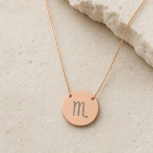 Skorpion-Geschenk für Sie, Skorpion-Anhänger, Sternzeichen-Münzkette, Geburtszeichen-Halskette 18K Rose Gold PVD coating