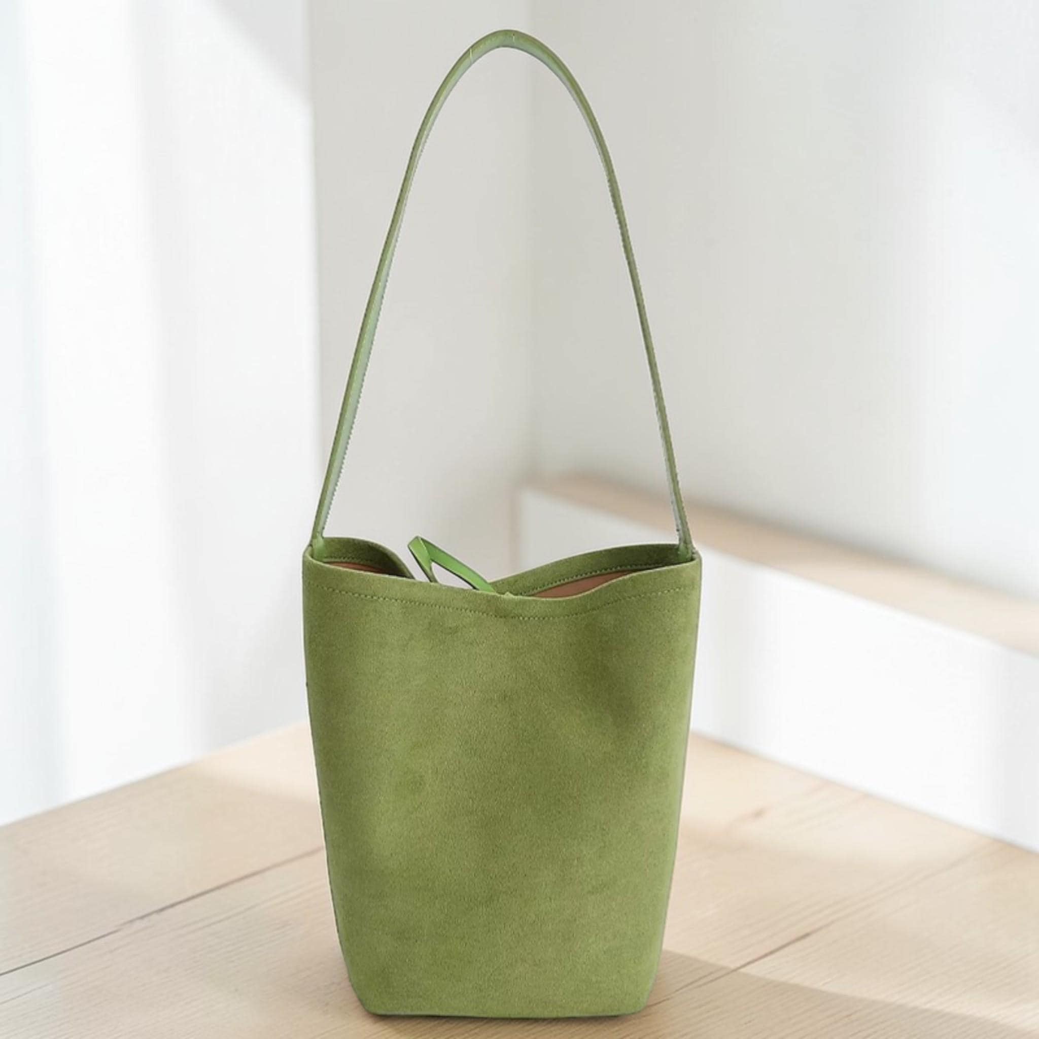 Yellow suede bucket bag - Etsy 日本
