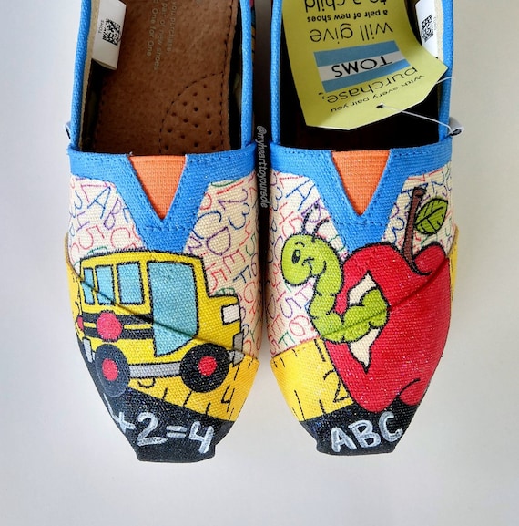 Toms teacher discount sale