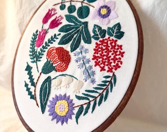 Diseño de bordado de collage de hojas florales