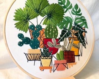 Bordados hechos a mano con plantas de interior