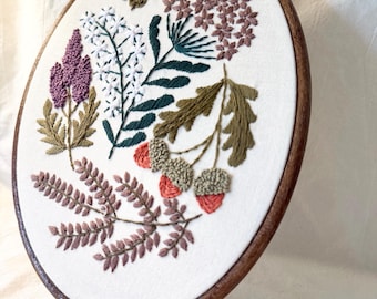 Diseño de bordado de collage de hojas florales