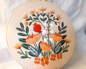 Bordado floral hecho a mano