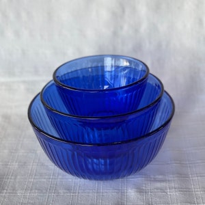 Pyrex Ribbed Cobalt Blue Nesting Bowls