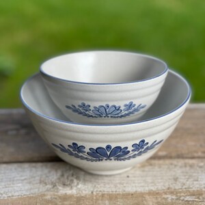 mixing bowls pfaltzgraff yorktowne bowls