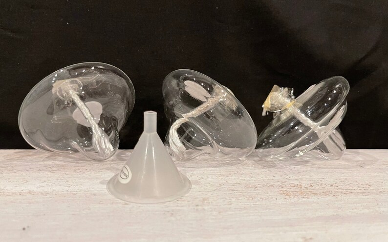 New IOB Princess House Floating Oil Candles