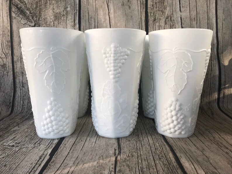 Set of 6 Large Milk Glass Water GlassTumbler Grape Vine Design Colony Harvest