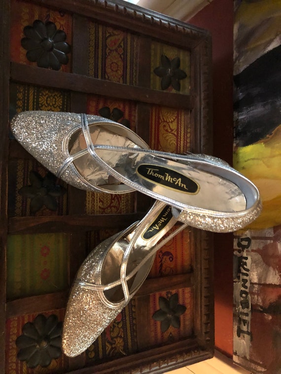 Thom McAn Knockout 60s Silver Glam Pumps - image 3