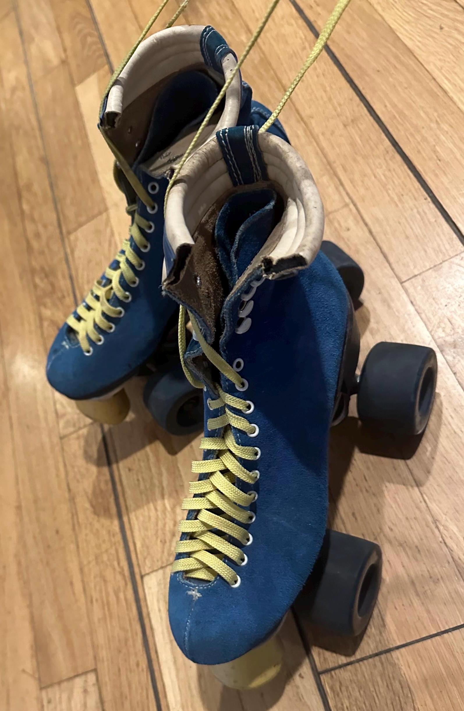 Womens Size 11 Roller Skates - Etsy display picture 1