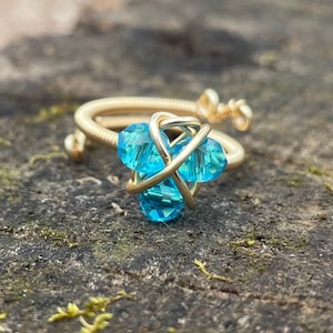 Magical Zora Sapphire Twist Ring