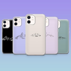 Könnte beinhalten: Fünf unterschiedlich farbige Handyhüllen mit einem minimalistischen Bergketten-Design in Schwarz. Die Hüllen sind in Schwarz, Lavendel, Creme, Flieder und Salbeigrün gehalten, wobei die Bergillustrationen mittig angeordnet sind.