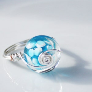 Wire Wrapped Ring - Blue and White Lampworked Spiral Artisan Ring- Size 7 - Silver Plated Wire Ring, silver ring, lampwork ring, modern ring