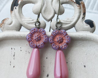 Czech Glass Flower and Drop Earrings  - czech glass earrings, floral earrings, antiqued brass earrings, czech glass jewelry, pink earrings