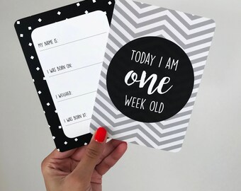 Baby Milestone Cards - Monochrome