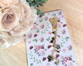 Adorno floral para Kindle • Colgante de gato negro y luna • Accesorio literario para la funda del lector electrónico