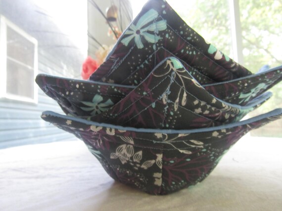 Handmade Microwaveable Soup Bowl Cozy, Potholder, Set Of 4. Size 7" Top 5" Bottom.