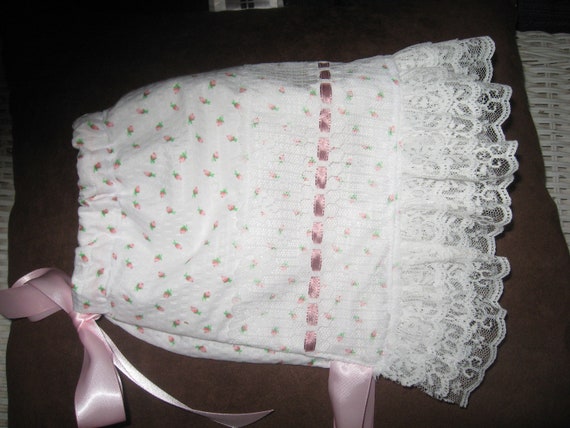 Handmade Ruffle Spring/Summer Baby Bonnet,  Size Med. Ajustable