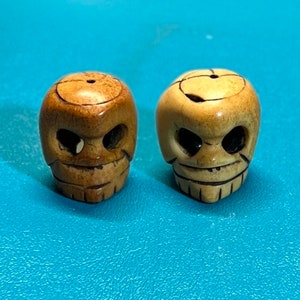 Nepal Tibet Buddhist Carved Yak Bone Citipati Skull Ornament Talisman Bead