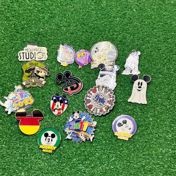 Disney Trading Pin Lot- Lanyard Pins - Trading Pin - 16 pin Lot