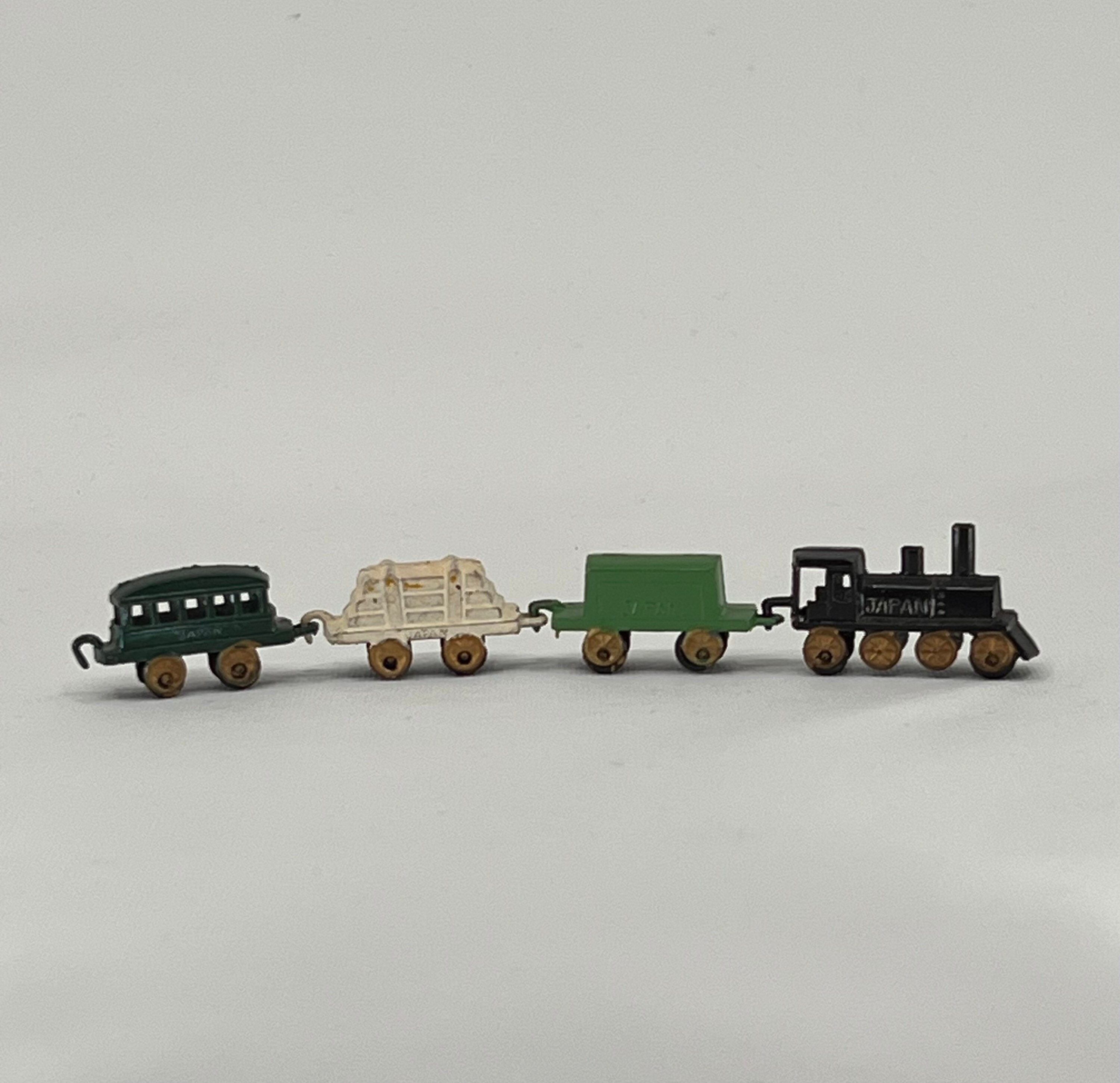 Lead free pewter ore train car figurine A1025 