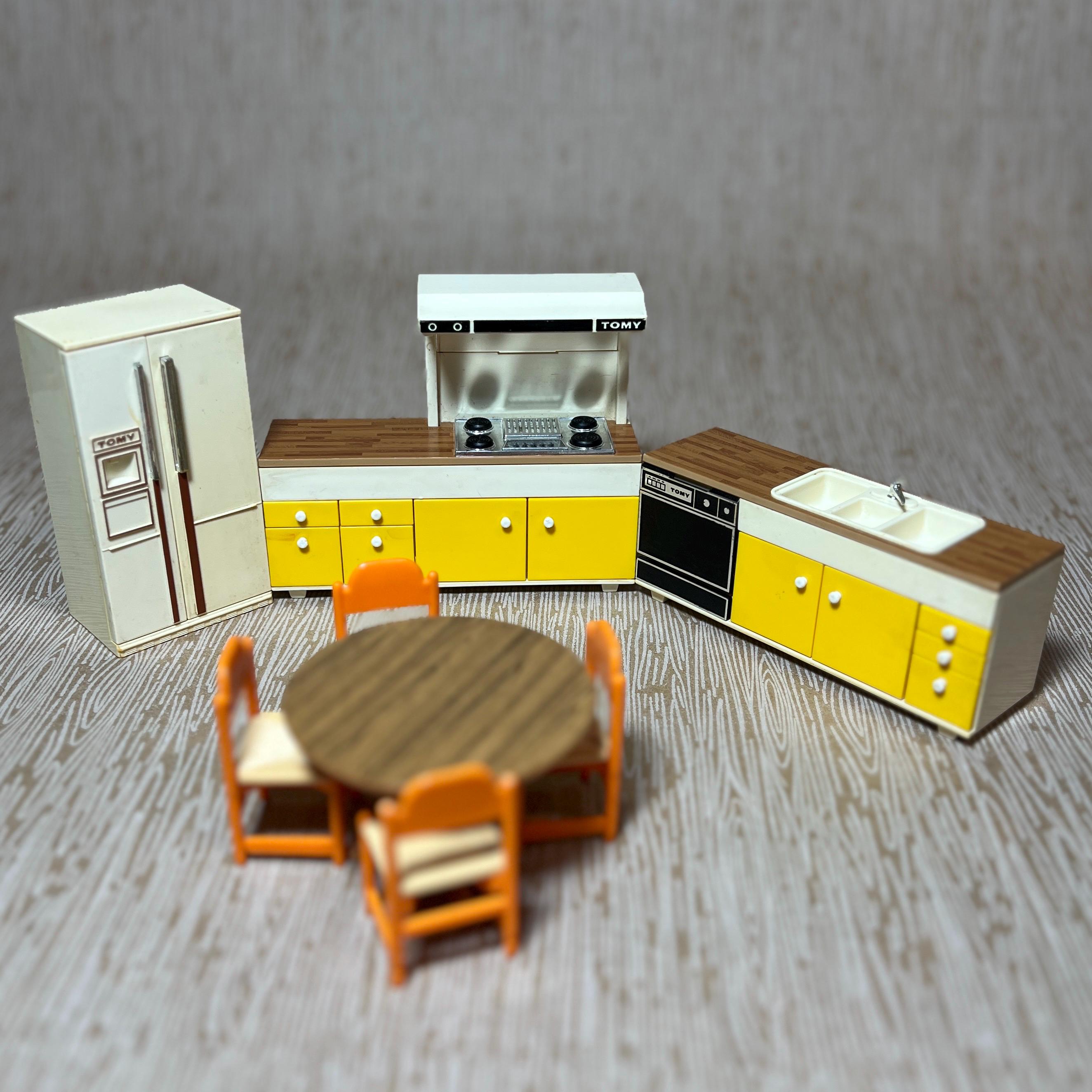 Tomy Smaller Homes