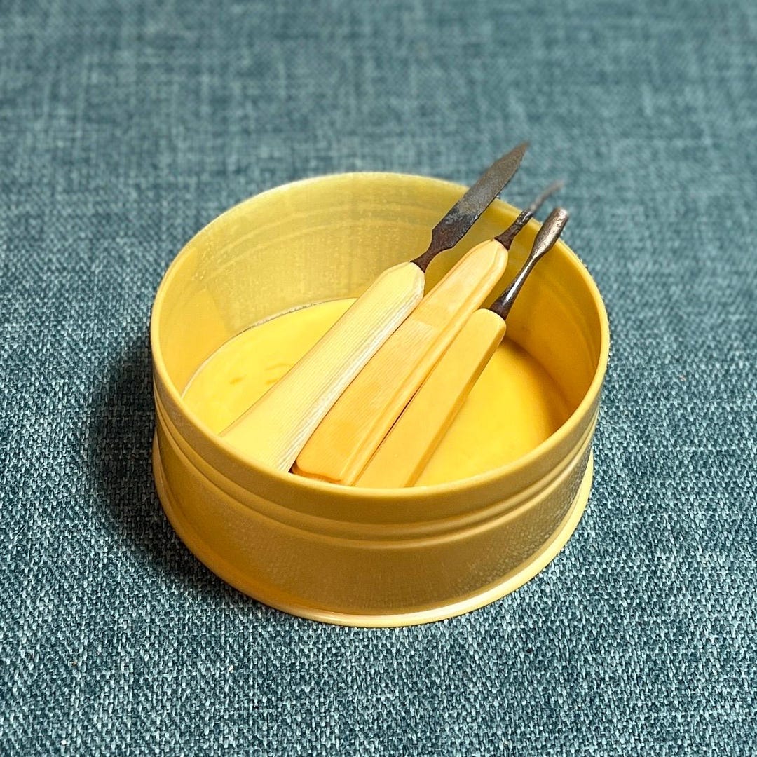 Pyralin Box Antique Art Deco Vintage Pyralin Celluloid Powder BOX(?) and 3 Crusty ...
