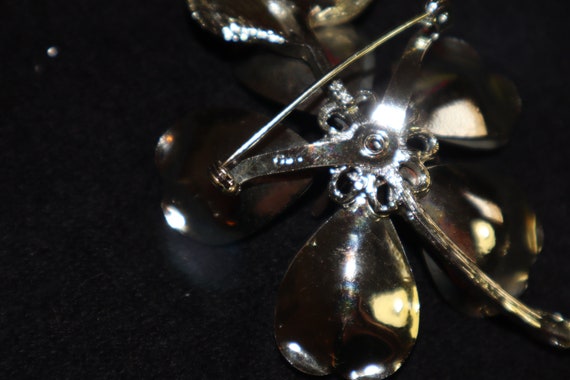 Coro Silver toned brooch & earrings set - image 4