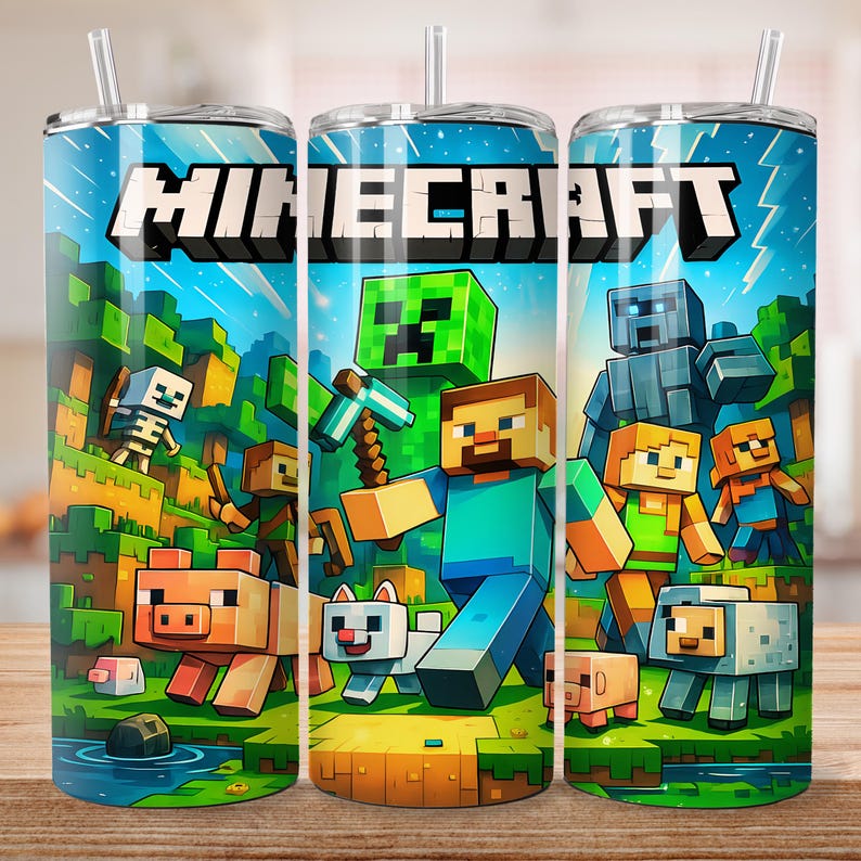 Puede incluir: Un vaso de acero inoxidable con un vibrante dise&ntilde;o de Minecraft. El vaso muestra varios personajes y elementos del juego, incluyendo a Steve, un Creeper y un cerdo, sobre un fondo de un paisaje pixelado. La palabra "Minecraft" se muestra prominentemente.