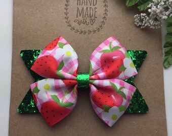 Strawberry Hair Bow  ,  Green Glitter Strawberry Bow , Berry Bow ,  Spring Strawberry Bow , Hair Bows for Girls , Pink Gingham Bow