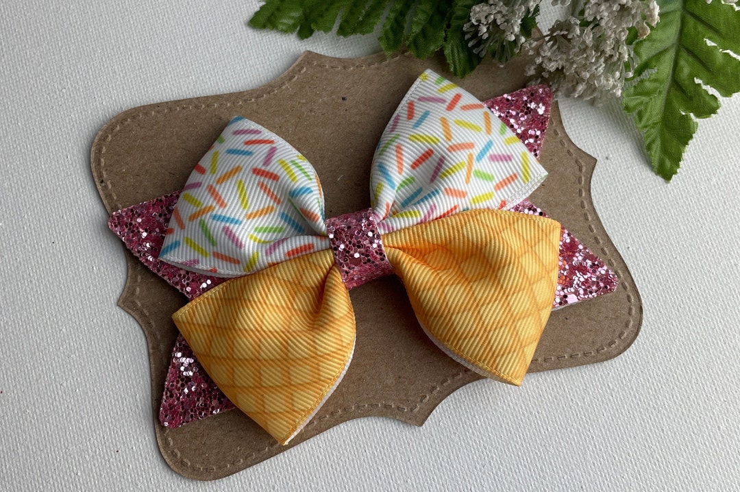 Pear Bear Powder Blue Ice Cream Bow Clip main image 0
